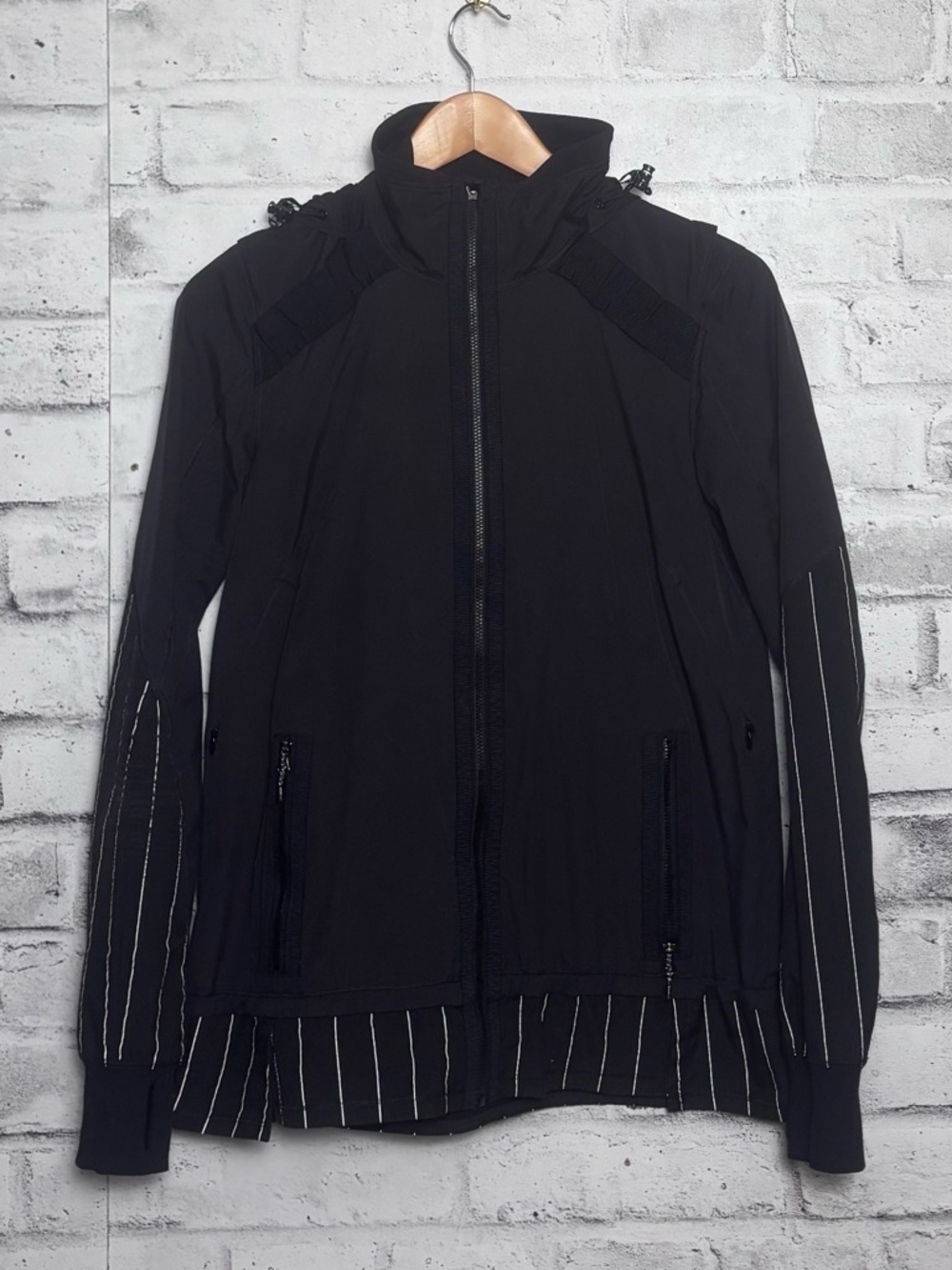 Lululemon Black Hooded Zip Jacket Size 6 Reflective Trim